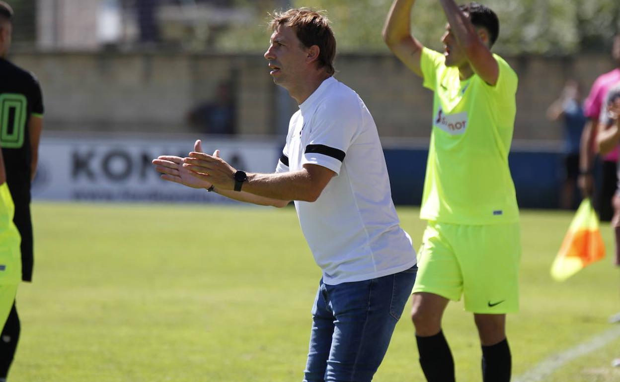 Haritz Mujika «Somos un equipo con mucha ilusión, convicción y talento